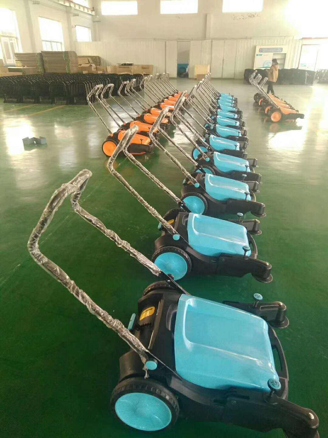 手推式掃地機
